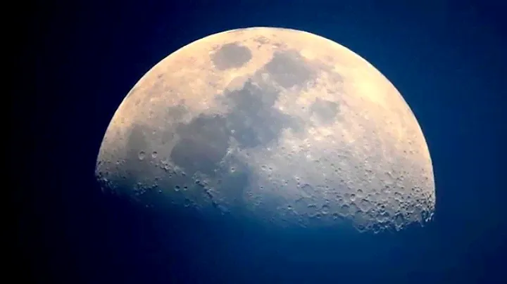 Луна через телескоп Levenhuk 135 GTA (26.05.2015 г.Мичуринск)